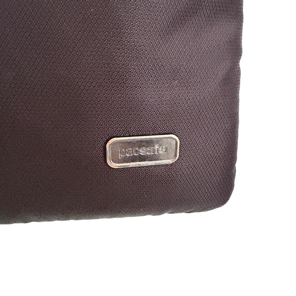 Pacsafe | Daysafe Slim Crossbody Bag Anti-Theft RFID Purse Bag Black - Picture 5 of 10